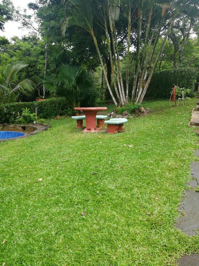 Pochote Lodge Guayabo  Exterior foto